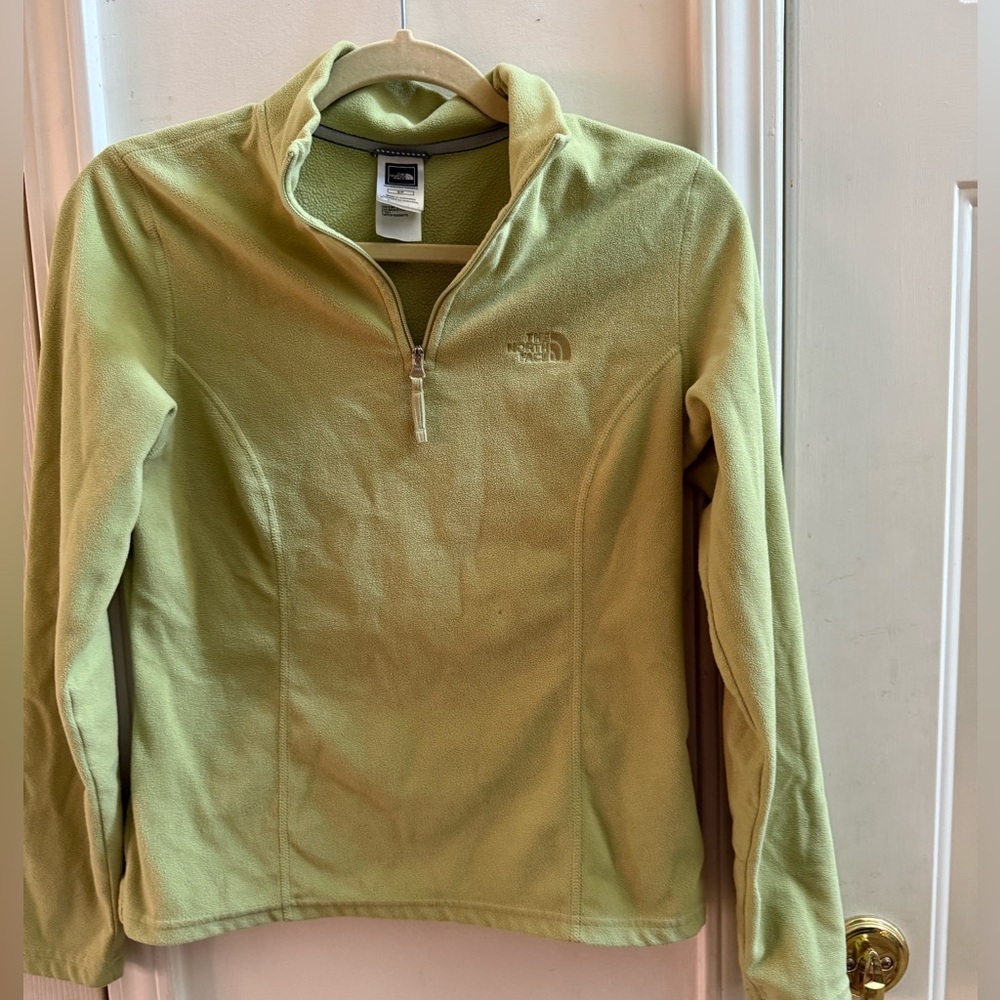 The North Face Women's TKA 100 1/4-Zip Fleece Pullover - Picture 1 of 8